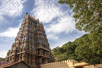 Explore Alagar Kovil in Madurai with the outstation taxi service for a smooth & comfortable journey.