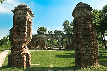 Hire a taxi, coach, or tempo traveller to visit Arikamedu in Pondicherry, an ancient Roman port with rich history.