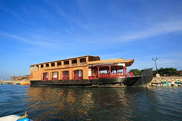 Book Cab or Bus For Chunnambar Boat House in Pondicherry Book a cab or bus to Chunnambar Boat House, Pondicherry, and enjoy scenic backwater boat rides.