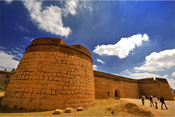Devanahalli Fort is a heritage site with historic fortifications and cultural significance.