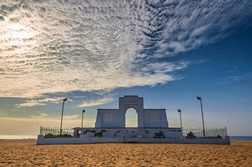 Hassle-free travel to elliot's beach with trusted taxi services for a smooth & comfortable ride