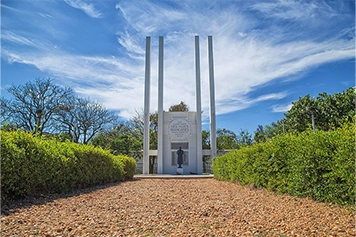 Book a taxi or cab to the French War Memorial in Pondicherry for a historical visit.