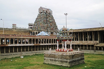 Jambukeswarar Temple, a revered pilgrimage site in Trichy, with local taxi services available.
