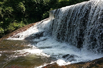 Explore kovai kutralam waterfalls with the best travel packages for a refreshing experience.