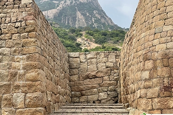 Visit Sankagiri Fort in Salem with panoramic views and book your travel package today.