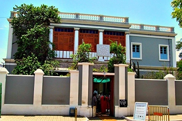 Book Round Taxi Chennai to Sri Aurobindo Ashram, Pondicherry Visit Sri Aurobindo Ashram in Pondicherry using taxi service for a peaceful spiritual trip.