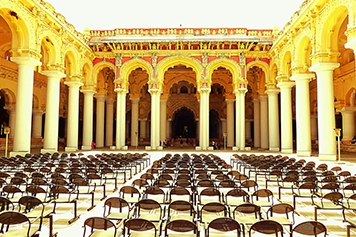 Affordable & safe taxi service to Thirumalai Nayakar Mahal, Madurai, for rides at the best prices.