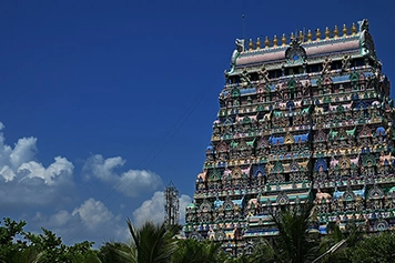 Visit Thiruvanaikaval Temple with easy access to convenient taxi services for a smooth journey.