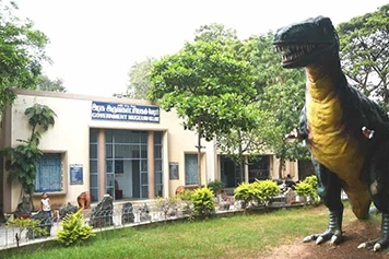 Visit Vellore Government Museum with Online Cab Booking Hire a cab for a smooth travel experience to Vellore’s Government Museum at affordable rates.