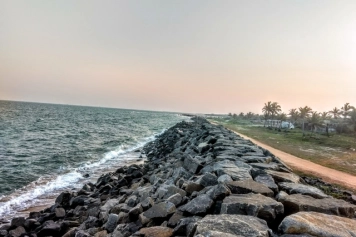 Relax at Silver Beach in Cuddalore with taxi travel service from Chennai for a relaxing trip.