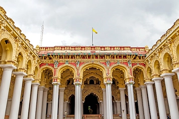 Book Local Taxi Services to Thirumalai Nayakkar Palace Madurai Book local taxi services to Thirumalai Nayakkar Palace, Madurai, for a comfortable journey.