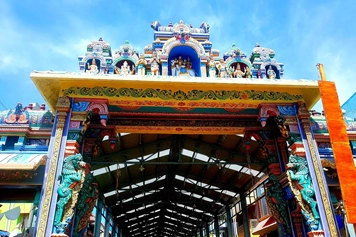 Devotees travel to Thirunallar Sani Temple by booking custom taxi online for secure & easy services